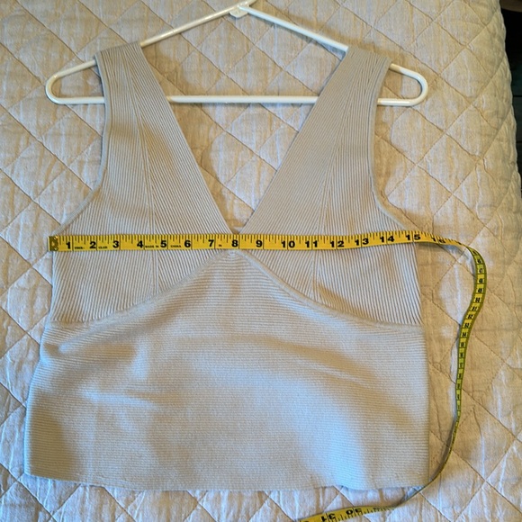 Banana Republic Factory Cropped Sweater Tank -- Size M - Picture 6 of 7